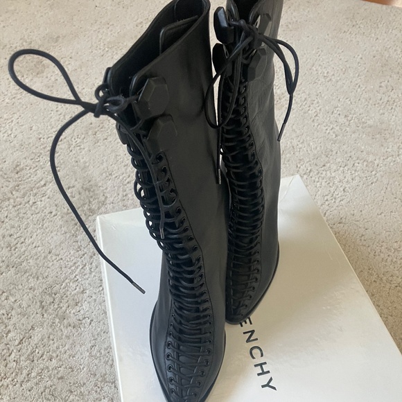 Givenchy Black Leather Corset Boots Size 38 BNIB - Picture 5 of 16